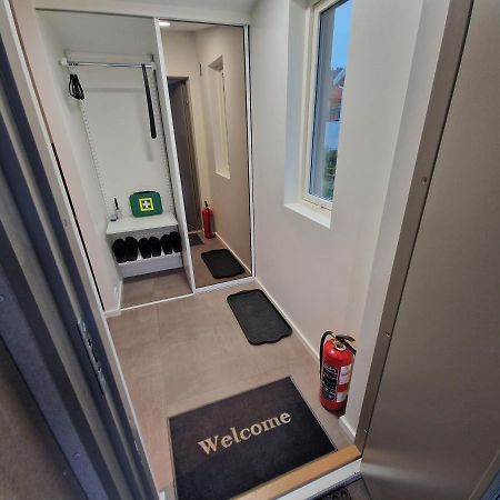 Northern Living 1 Room With Shared Bathroom Тромсьо Екстериор снимка