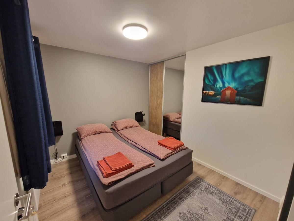 Northern Living 1 Room With Shared Bathroom Тромсьо Екстериор снимка
